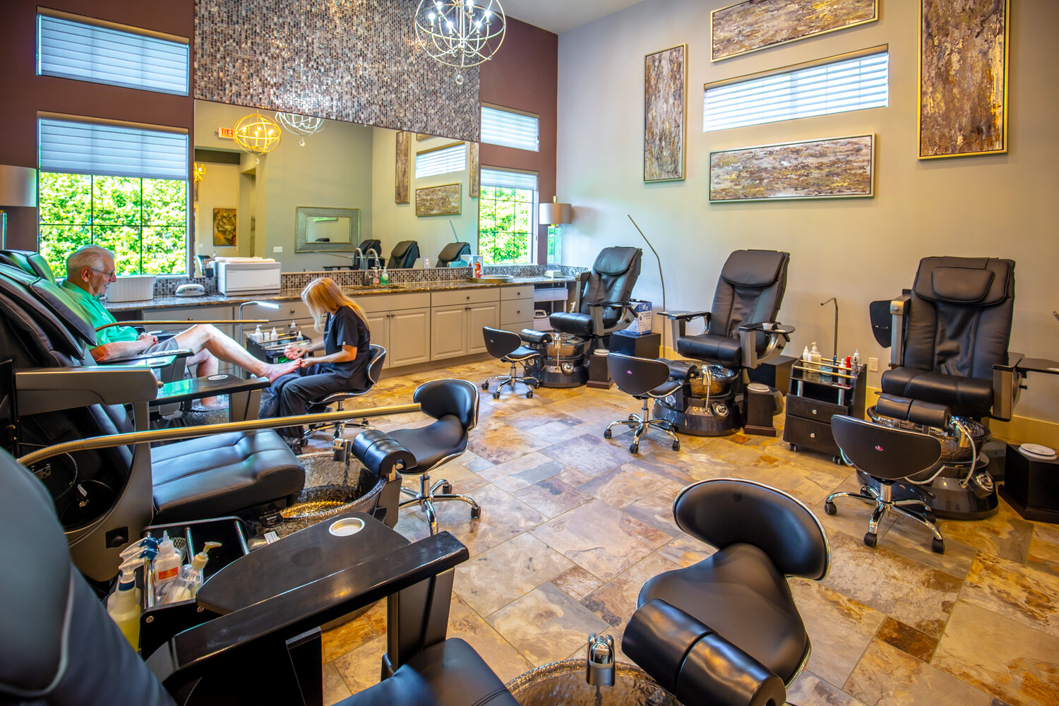 The Bella Vita salon at Terra Vista